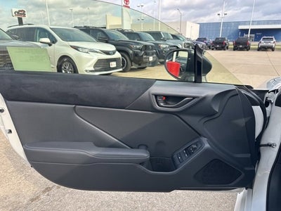 2025 Toyota GR86 Premium MT