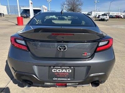 2026 Toyota GR86 Premium MT