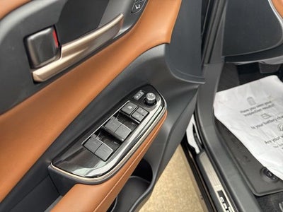 2026 Toyota Toyota Crown Signia Limited