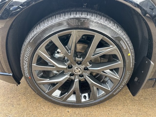 2025 Toyota Toyota Crown Signia Limited