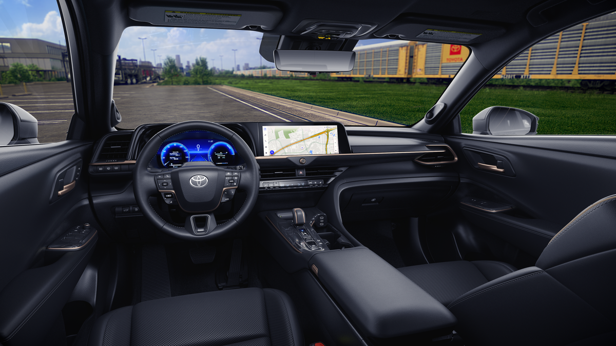 2025 Toyota Toyota Crown Signia Limited