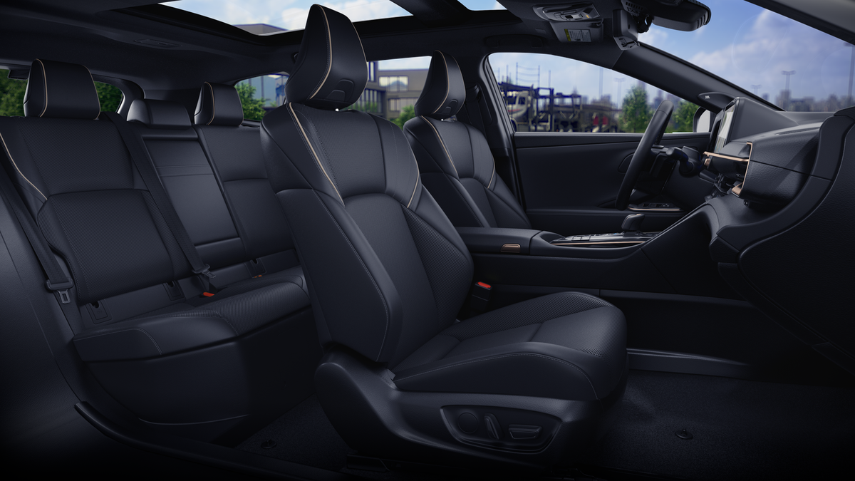 2025 Toyota Toyota Crown Signia Limited